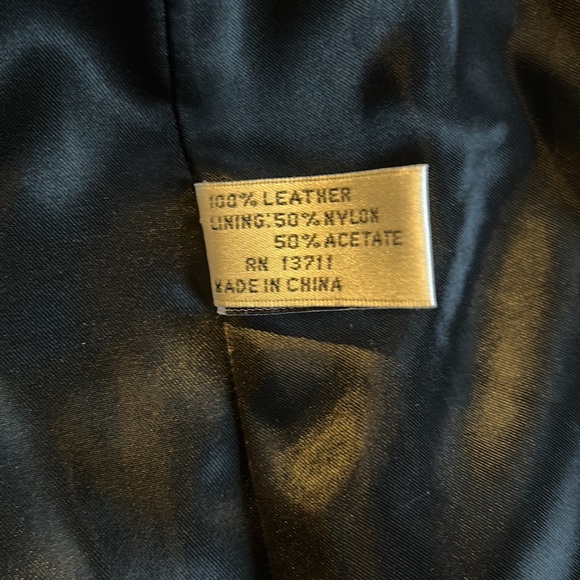 Vintage Valerie Stevens New Zealand Lambskin Belted Leather Jacket - Picture 4 of 8